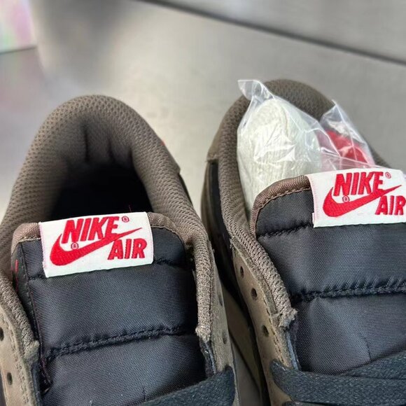 Jordan 1 Low Travis Scott Mocha main image 8